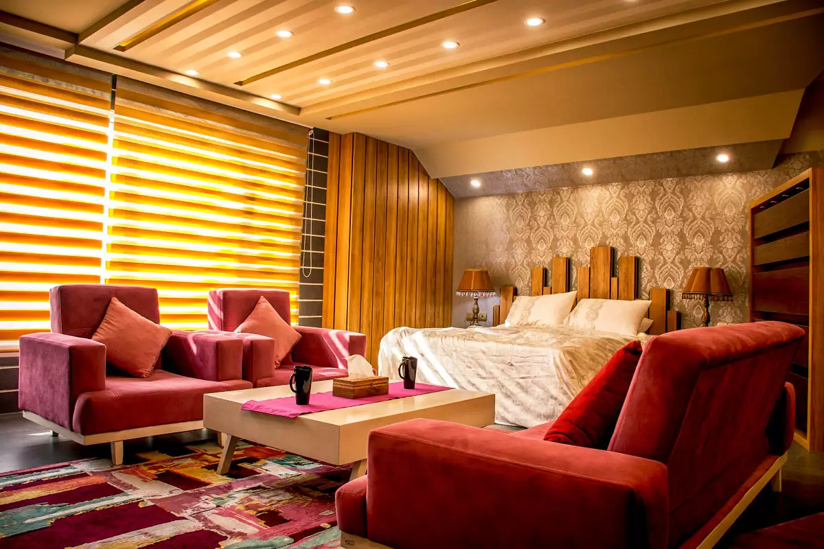 Alibaba https://cdn.alibaba.ir/ostorage/hotel-accommodation-images/6964ad8b46ae9d8e6fb499a3_اتاق VIP مدرن.webp